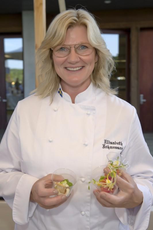 As part of the Swedish Culinary Summer, Chef Elizabeth Johansson offered some her fresh summery hors d'oeuvres for the evening.