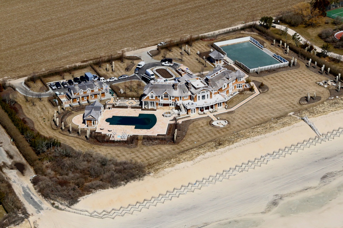 David Tepper's Sagaponack mansion is nearly done three years after tearing down the mansion that once stood there.