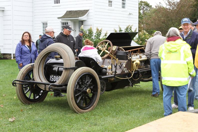 1909 Alco-6 Racer Black Beast was admired by many