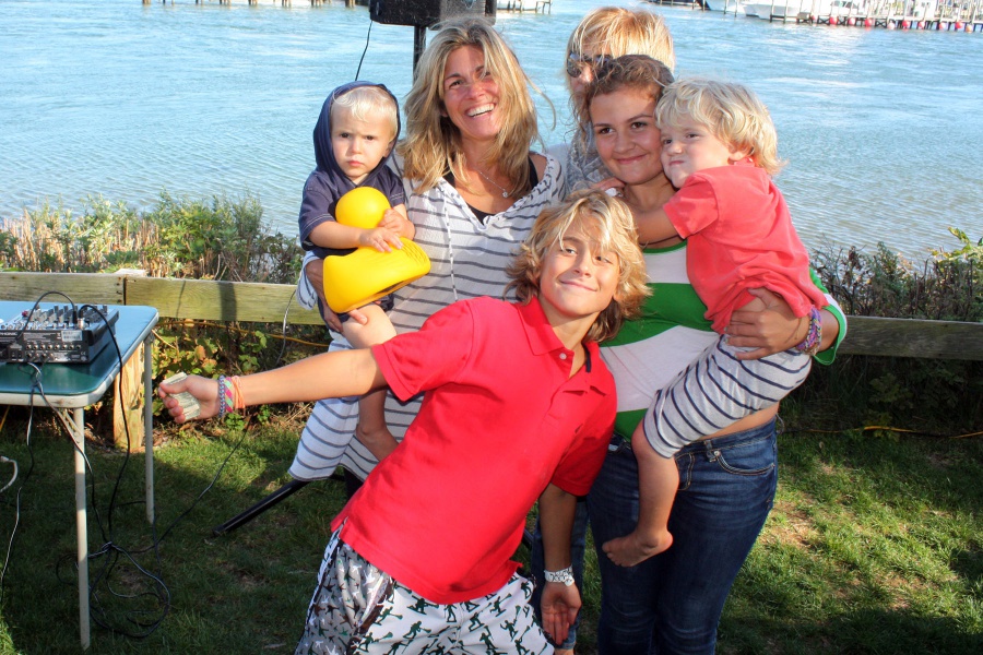 The Desiderio family with their winning Duckie.