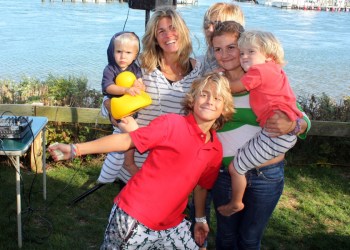 The Desiderio family with their winning Duckie.