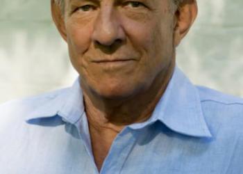 Artist, Peter Beard, has been using diaries, collages and photography to reflect decades of experiences in Africa and Montauk. He is currently holding an exhibition at Guild Hall entitled, 