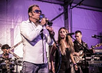 Paul Mahos and New Life Crisis rock GrillHampton