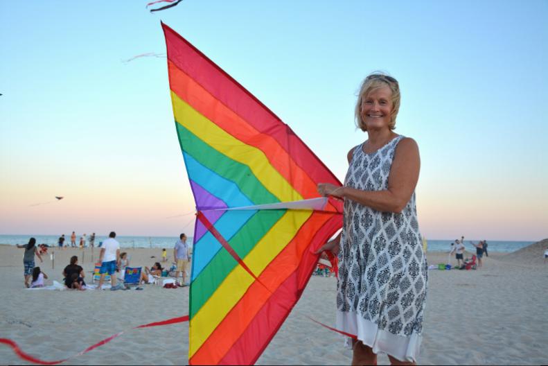 Contestant Marsee Israel and her rainbow kite