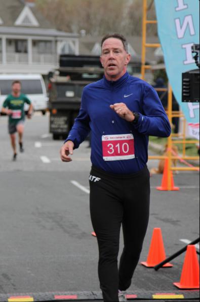 Runners taking off from the starting line