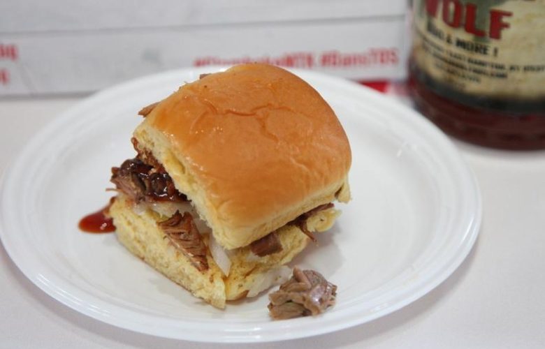 Smokin' Wolf food, BBQ brisket sliders