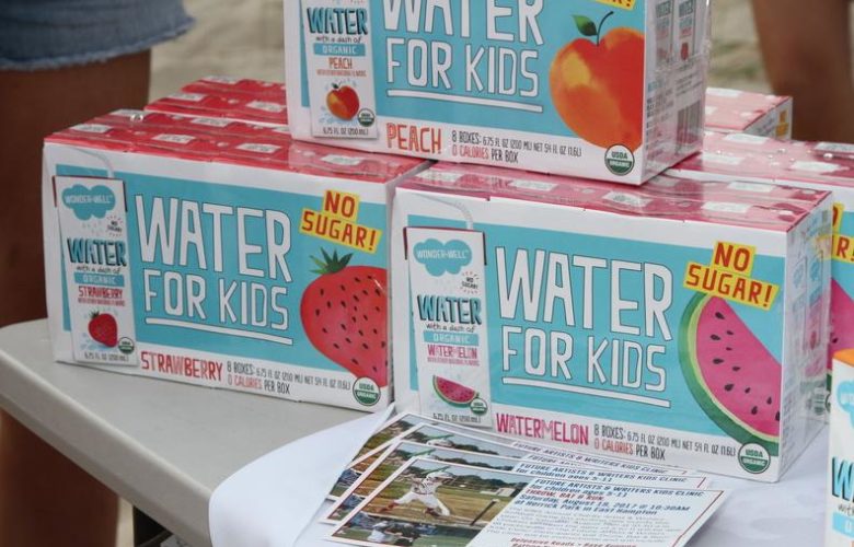 Wonder + Well, organic flavored water for kids, no sugar, no GMO's, no dyes