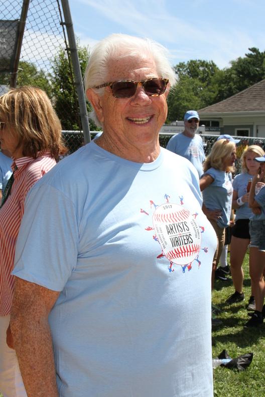 Legendary journalist Carl Bernstein