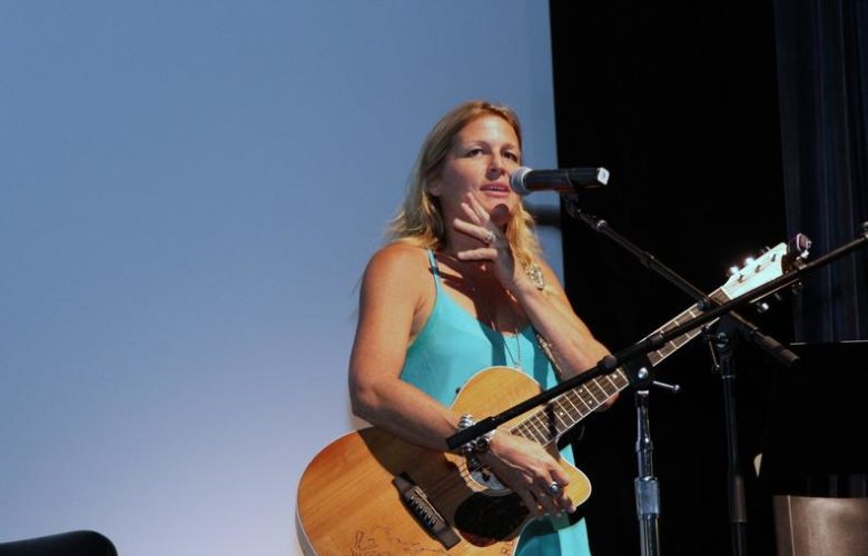 Nancy Atlas performed her touching "Speck in the Sea" tribute