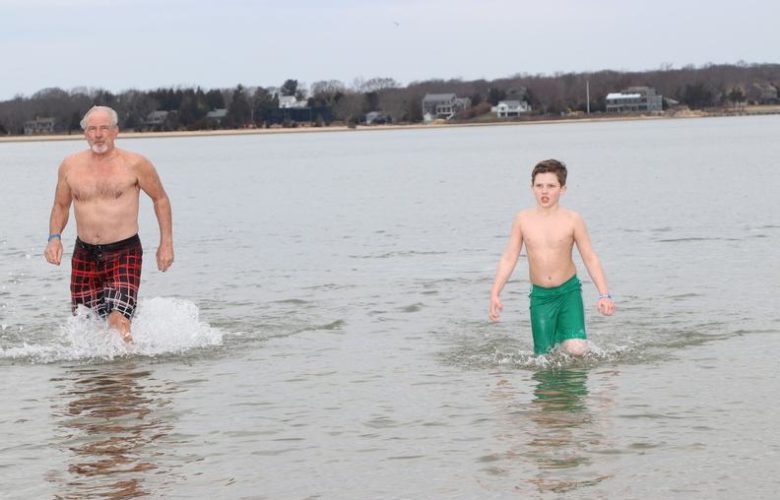 Frosty Plunge participants finish up