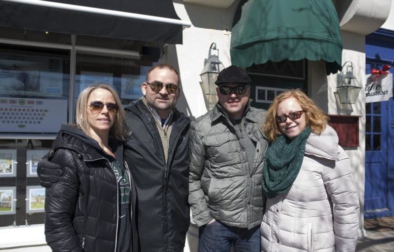 Kelly Mcintyre, Bob Mcintyre, Robert Tedesco and Jennifer Tedesco