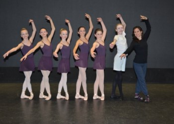 The Hampton Ballet Theatre in Rehearsal at The John Drew Theatre. Abigail Hubbell, Rose Kelly, Caitlin Hubbell, Palon Attais, Grace Drener, Vincenzo James Harty, Gail Baranello The Hampton Ballet Theatre Presented 