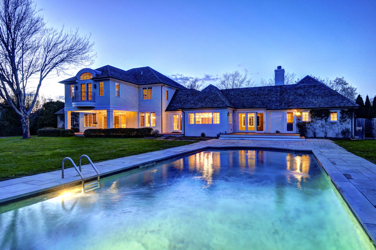 8 Pondview Lane, East Hampton.