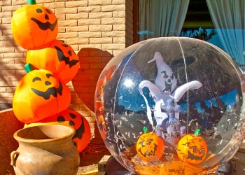 Make your Halloween treat-or-treating bag at Hampton Library this week.