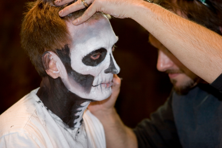 Don;t let another opportunity for awesome Halloween makeup pass you by!