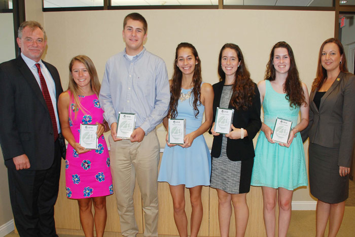 BNB President and CEO Kevin O’Connor stands with the five 2015 Business Scholars Award recipients: Madison Flotteron, Frank Leotta, Stephanie McAleer, Meagan Loyst, and Courtney Murphy. To their right is BNB’s Hampton Bays Branch Manager and Scholarship Committee Head, Christie Pfeil.
