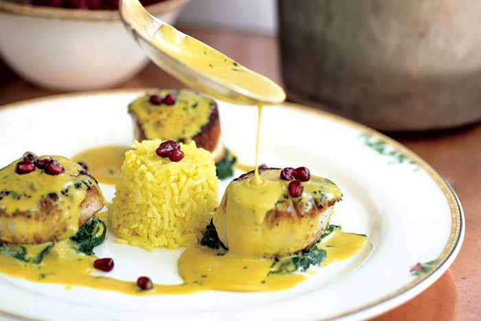 Bistro Été Chef Arie's Scallops with Pomegranate Seeds and Curry Saffron Sauce