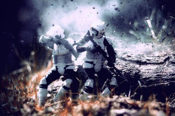 Star Wars figures at war in toy photos by Matt Rohde, aka x_captain_kaos_x on Instagram