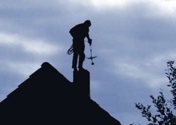 Use Dan's Best of the Best chimney sweeps