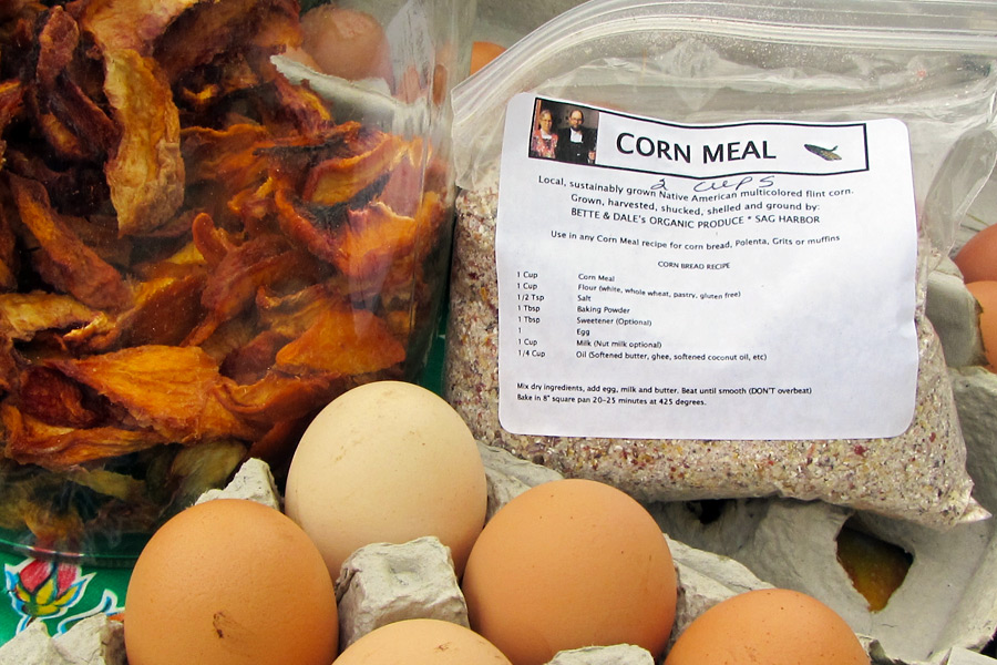 Local Cornbread Muffins Ingredients