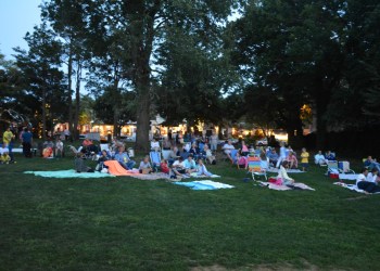 Bring a picnic blanket to enjou outdoor film screenings at Southampton Arts Center.