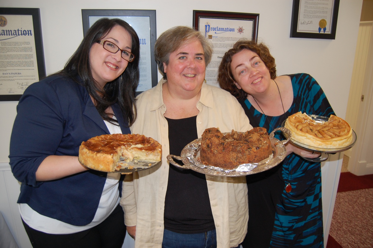 Genevieve Horsburgh, Ellen Diogaurdi and Stacy Dermont with their winner entries.