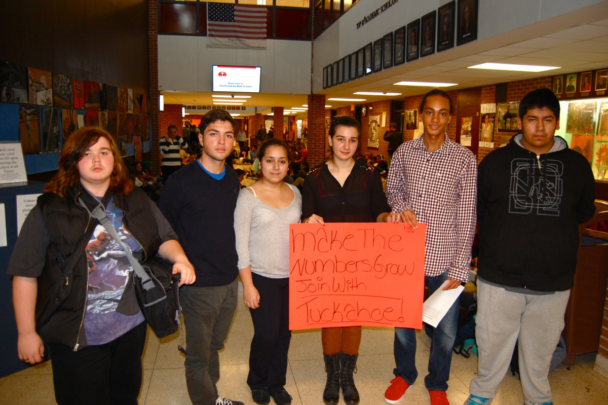 Mackenzy Goleski, Christian Westerhoff, Stefania Gonzalez, Emily Pepitone and Sebastian Cuyjet.