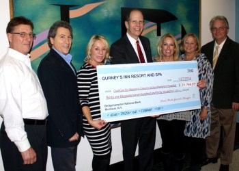 Gurney’s Inn Executive Chef Angelo Monte Jr., General Manager & CEO Paul Monte, Spa Director Candice Monte, Southampton Hospital President & CEO Robert S. Chaloner, Coalition for Women’s Cancers Vice President Stacy Quarty, Ellen Hermanson Breast Center Patient Navigator & Community Outreach Coordinator Susan Barry Roden, Gurney’s Inn Controller Gary M. Hodgins.