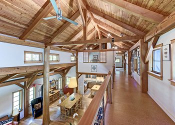 Green home in East Quogue