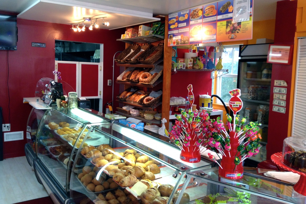 Antojitos Bakery, Hampton Bays.