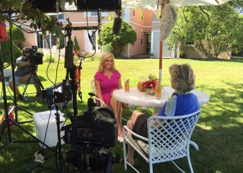 Jamie Colby interviews Linda Munn in Southampton for Strange Inheritance.