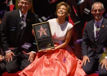 Jennifer Lopez gets her Star on Hollywood Walk of Fame
