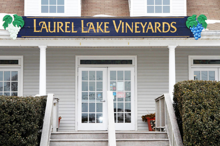 Wonderful East End Wineries and Where to Find Them
