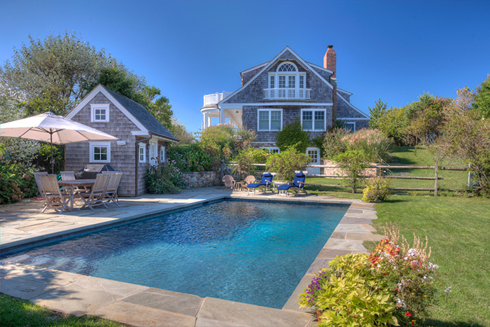 Liev Schreiber and Naomi Watts' new house in Montauk