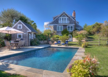 Liev Schreiber and Naomi Watts' new house in Montauk