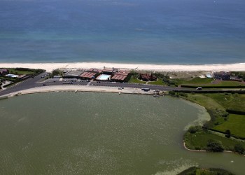 The South end of Lake Agawam in Southampton Village. Photo credit: Cully/EEFAS