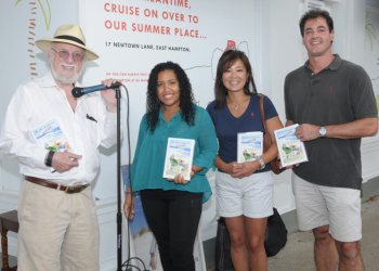 Dan Rattiner meets fans at a In the Hamptons 4Ever reading,