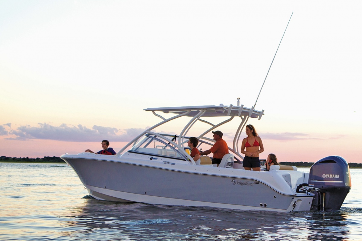 Modern Yachts, Edgewater Crossover 245 CX