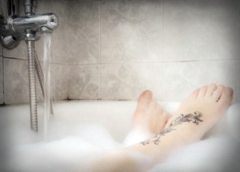 Monte Farber Bubble Bath feet