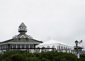 Oakland's Restaurant