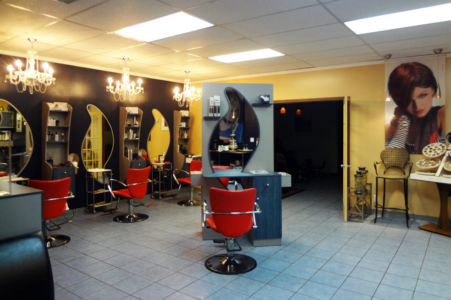 Paul Izak Salon & Spa in Mattituck