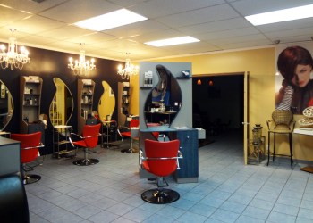 Paul Izak Salon & Spa in Mattituck