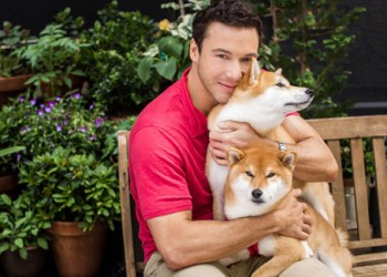 Rocco DiSpirito and his dogs