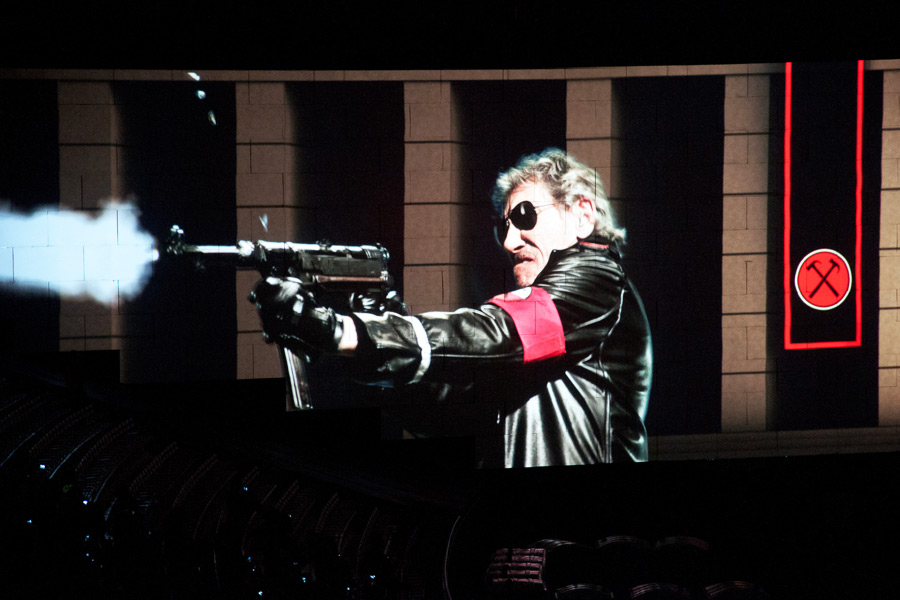 Roger Waters shows his distaste for war in his "The Wall Live" concert,