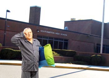 if teachers can't wear pajamas to school, students shouldn't be allowed to either.