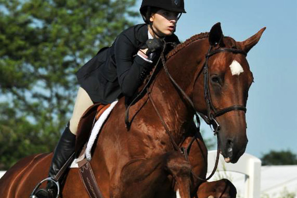 Scarlett Lee Aylsworth on Alamo at the 2014 Hampton Classic Horse Show