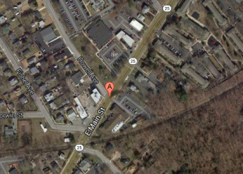 East Main Street and Howell Avenue, Riverhead. Credit: Google Maps.