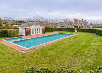 385 Great Plains Road, Southampton.