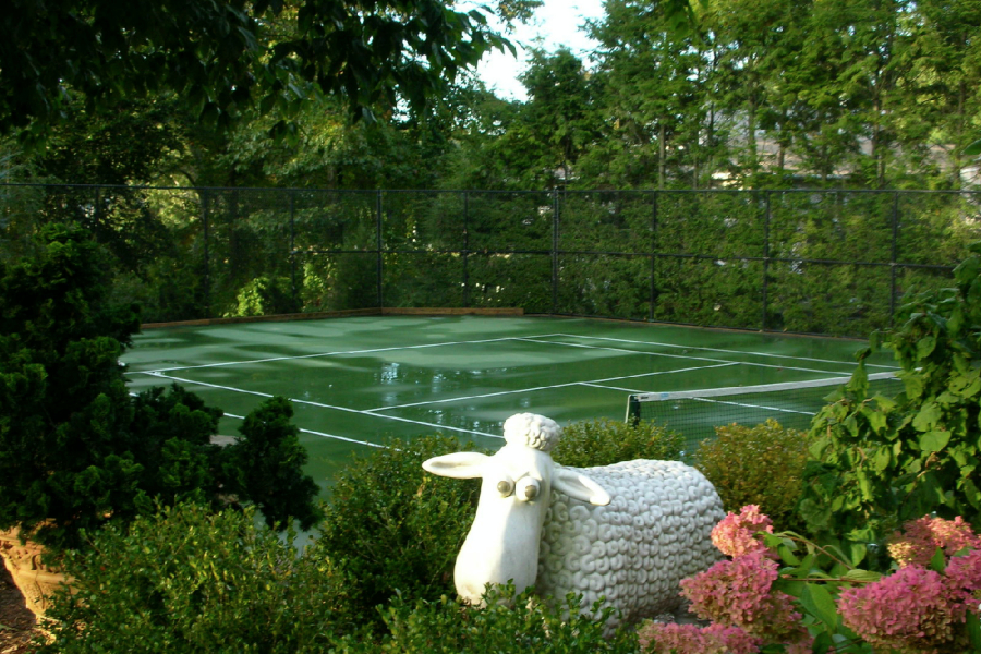 The North Fork is a great place to enjoy tennis.