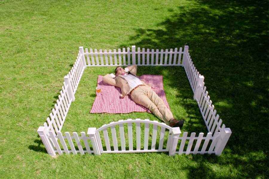 El Presidente, spokesman for Stella Artois Cidre, enjoys 20 square feet of picnic space in the Hamptons.